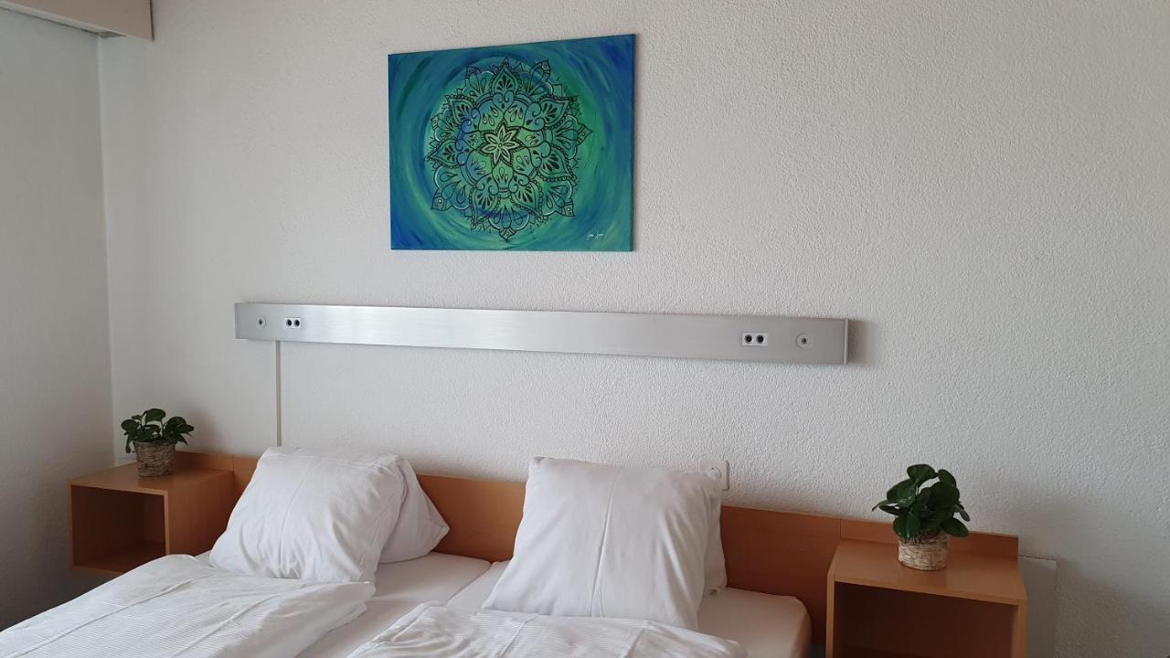 Erlebnisland Grizzlybaer Hotel Langenbuhl Eksteriør billede